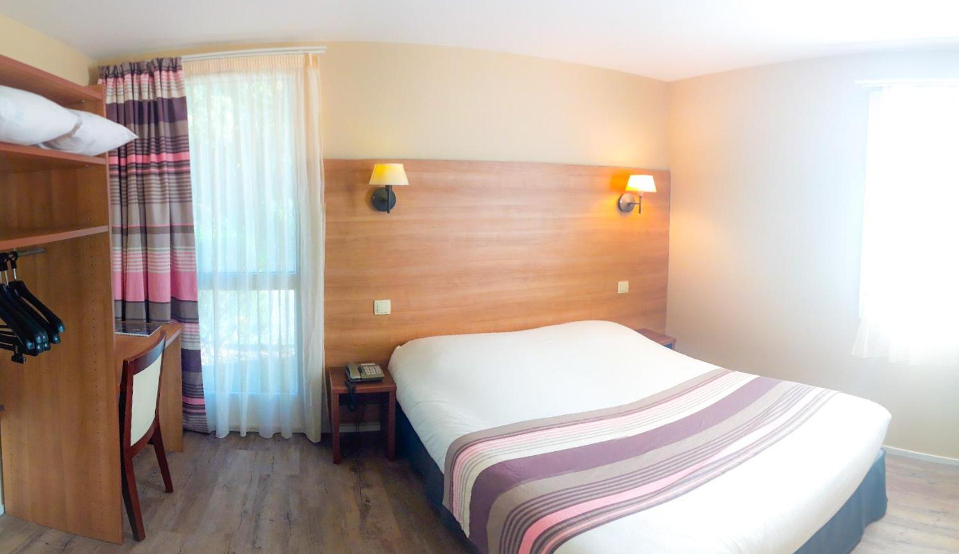 Hotel Alicia Auray Le 勒波诺 外观 照片