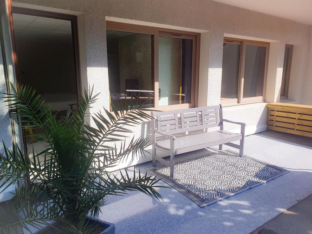 Hotel Alicia Auray Le 勒波诺 外观 照片