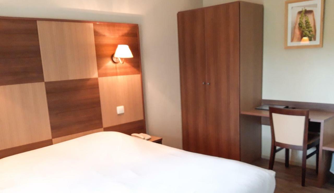 Hotel Alicia Auray Le 勒波诺 外观 照片